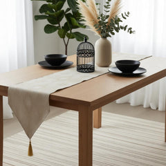 Golden Dew Table Runner With 4 Mats