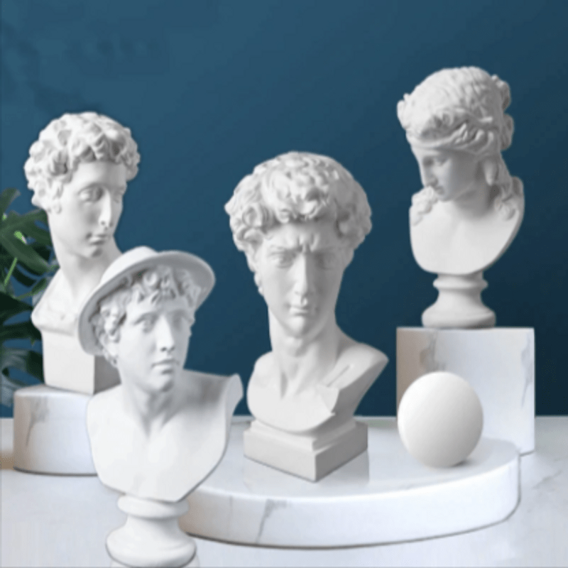 Sculptures & Decorative Accents