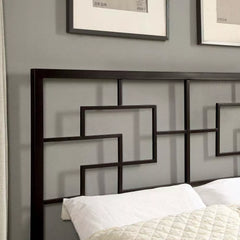 Zitaro All Metal Open-Frame Low Platform Bed