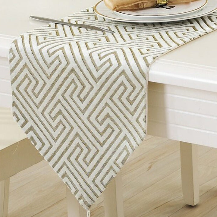 Elowyn Table Runners