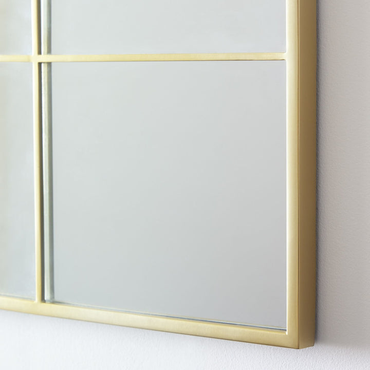 The Kavex Mirror