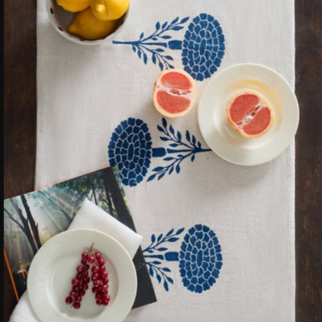 Auralis Table Runners