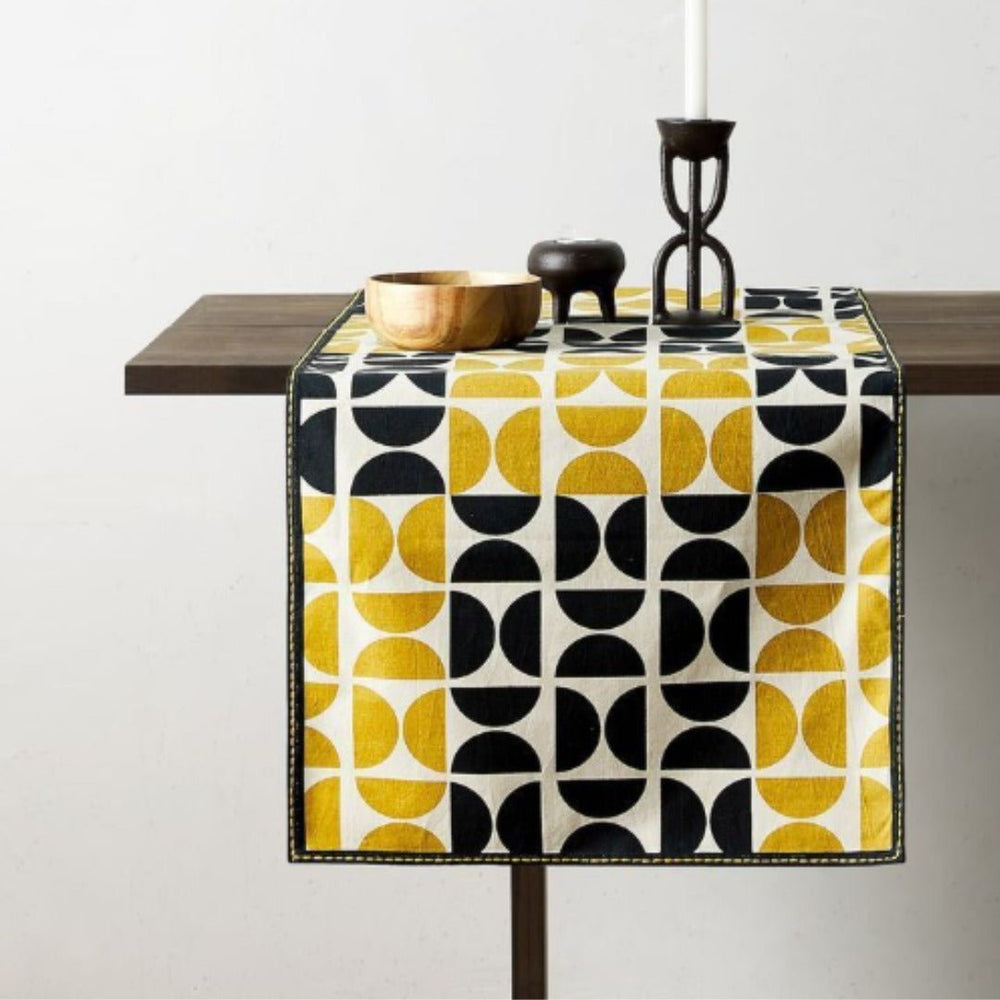 Selique Table Runners | Home Décor | Waseeh Pakistan