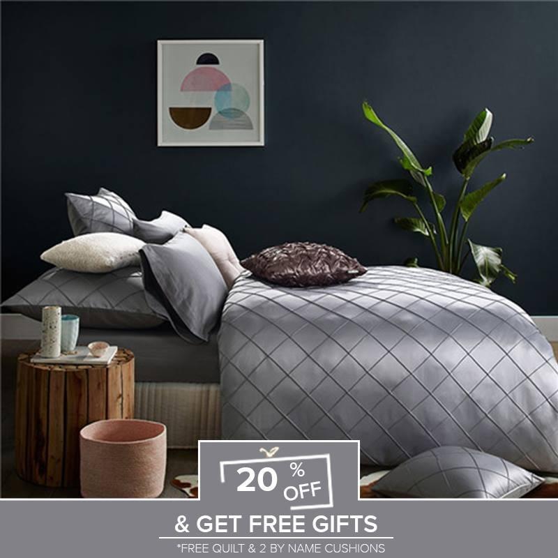 15 Pieces Luxury Bridal Set with Quilt | Home Décor | Waseeh Pakistan