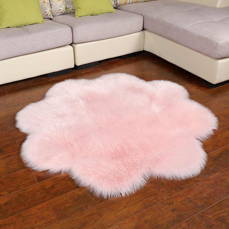 Flower Furry Rugs (2 x 2') - waseeh.com