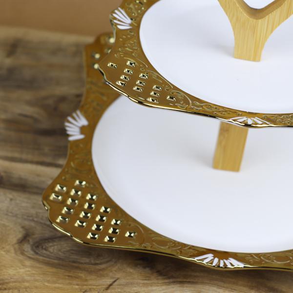 Cupcake plate stand with wooden poles - waseeh.com