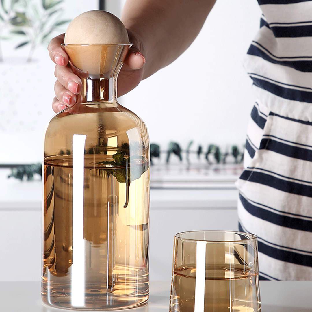 Glassy Pot and Cup (Canon) - waseeh.com