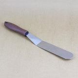 Icing spatula with wooden handle - waseeh.com