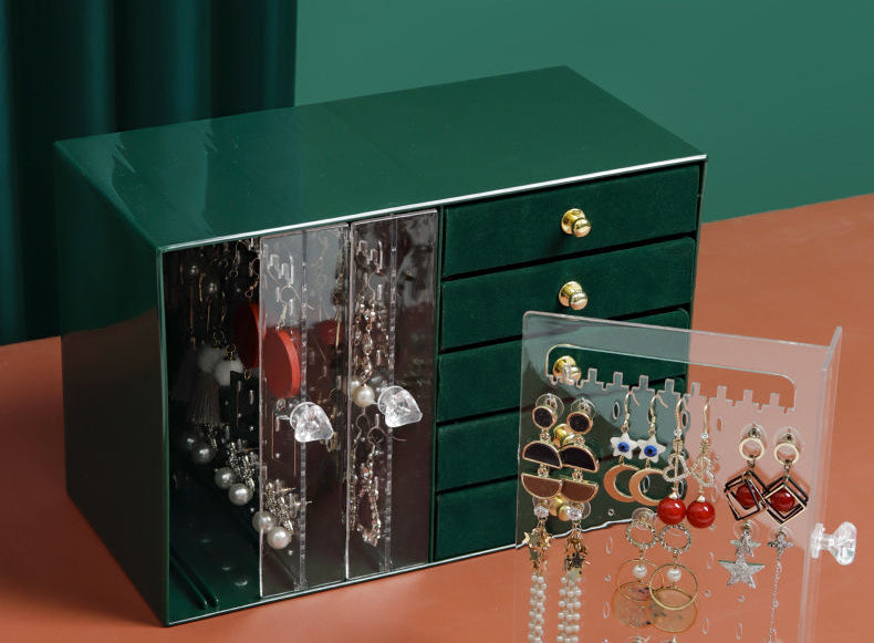 Velvet Green Jewelry Box - waseeh.com