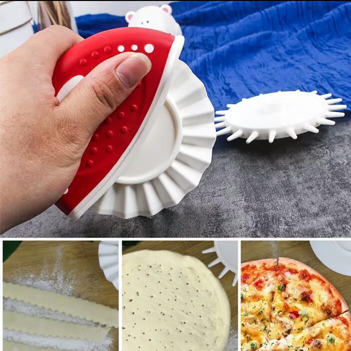 Grooved Wheel Pizza Knife - waseeh.com