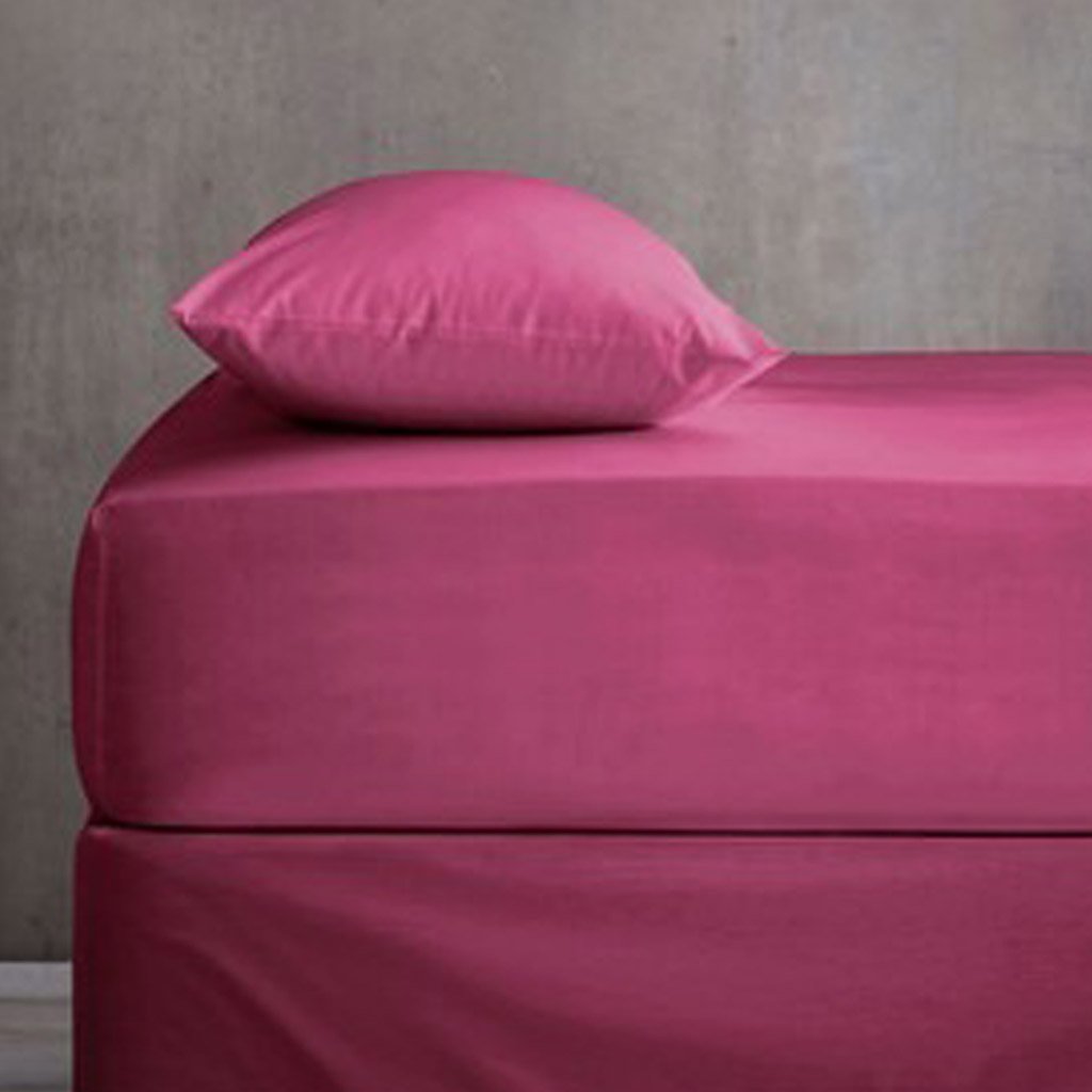 Fitted Sheet with 2 Pillow Covers - Pink - waseeh.com