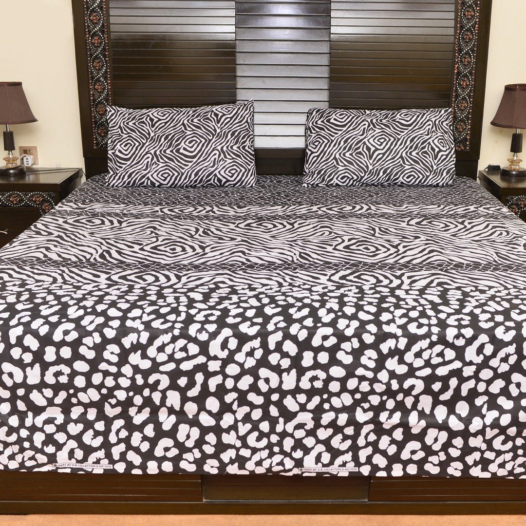 White leopard cotton bed sheet with 2 pillow cases - waseeh.com