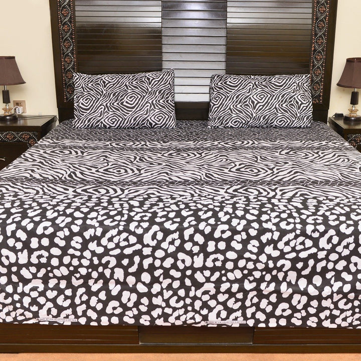 White leopard cotton bed sheet with 2 pillow cases - waseeh.com