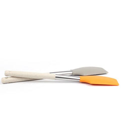 Silicon spatula with metal rod - waseeh.com