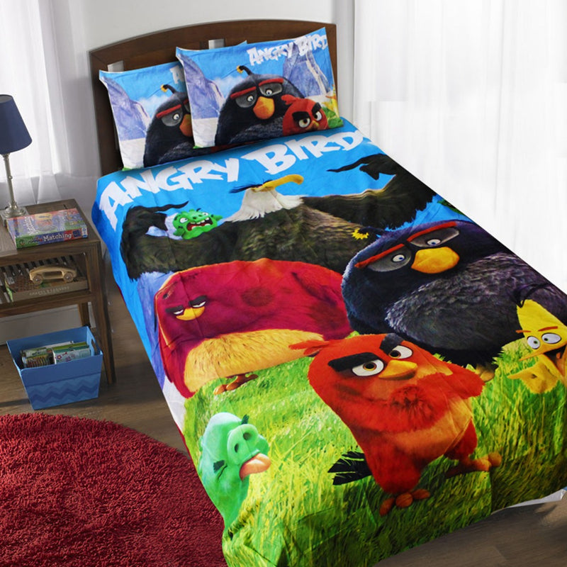 Bossy Angry Birds Bedsheet - waseeh.com
