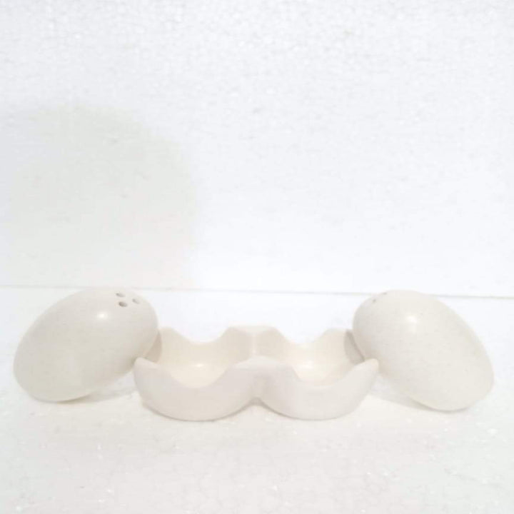 Eggy Salt &amp; Pepper Set - waseeh.com