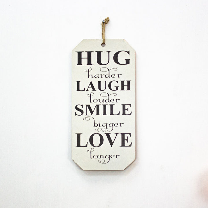 Wall "Love" Caption Decor - waseeh.com