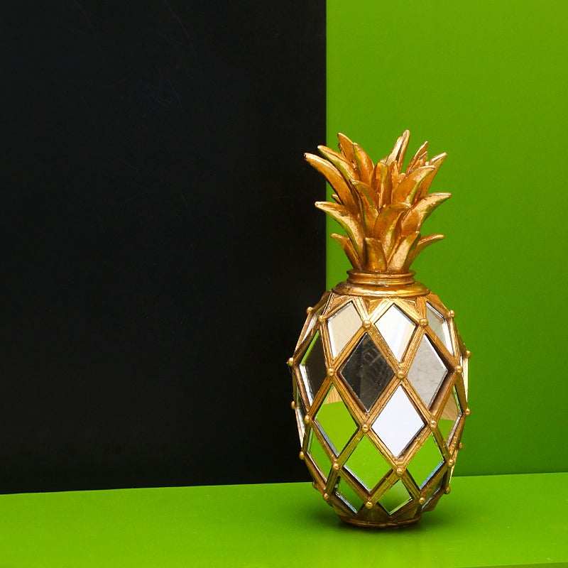 Pineapple Vase Statues - waseeh.com