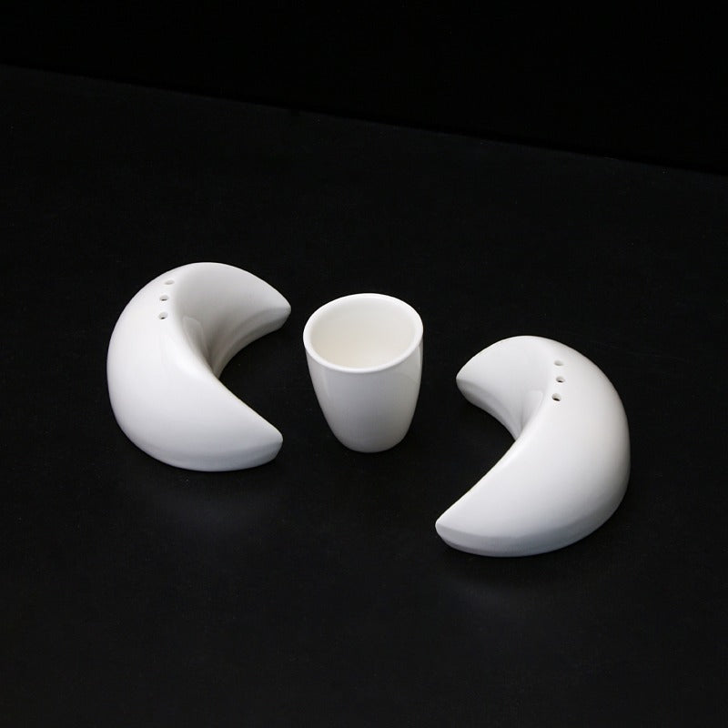 Salt pepper &amp; Sauce Set "Half Moon Style" - waseeh.com