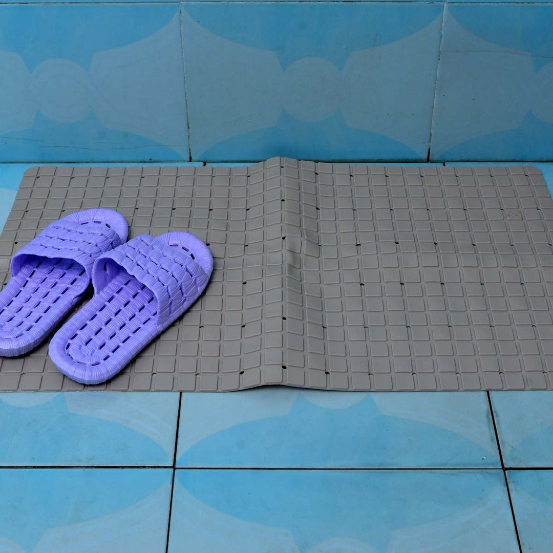 Anti-slip bathroom mat (Dotted Straight) | Not Sale FB | Waseeh Pakistan