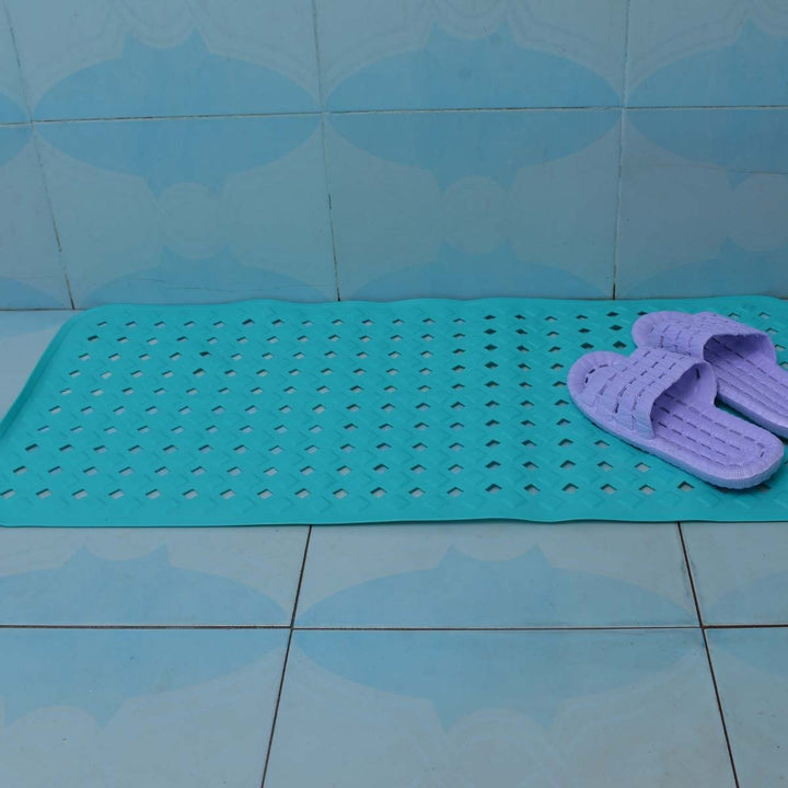 Anti-Slip Mats (Triangle Fix) | Home Décor | Waseeh Pakistan