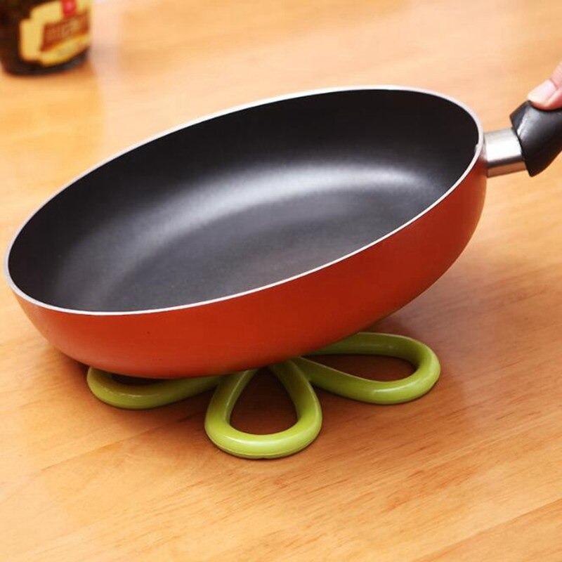 Anti-Slip Silicone Pot Liner | kitchen item | Waseeh Pakistan