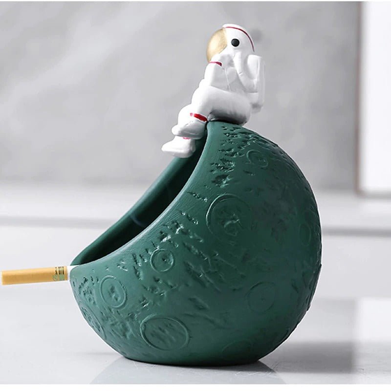 Astronaut Ash Tray | Home Décor | Waseeh Pakistan