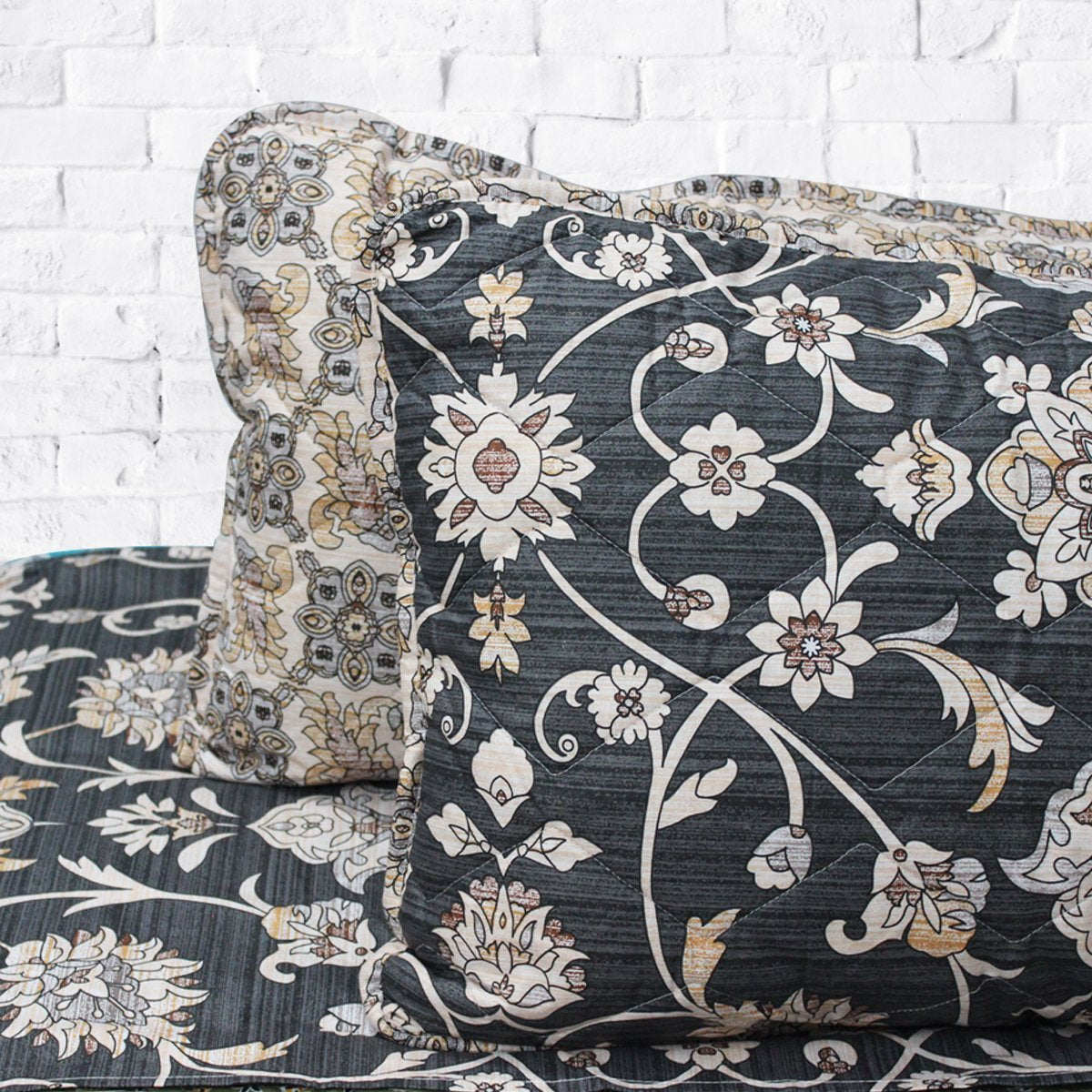 Black Beauty - Cotton Bed Spread Set - 6 pc - waseeh.com