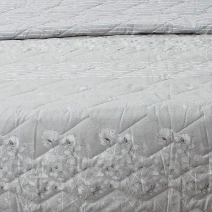 Victorian Floral - 6 Pieces Bed Spread Set - waseeh.com