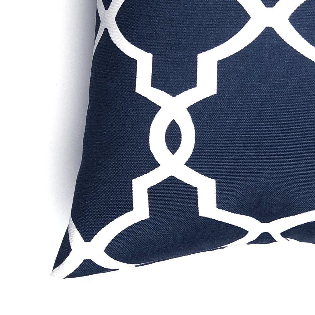 Chain Design - Throw Pillow Cover | Home Décor | Waseeh Pakistan