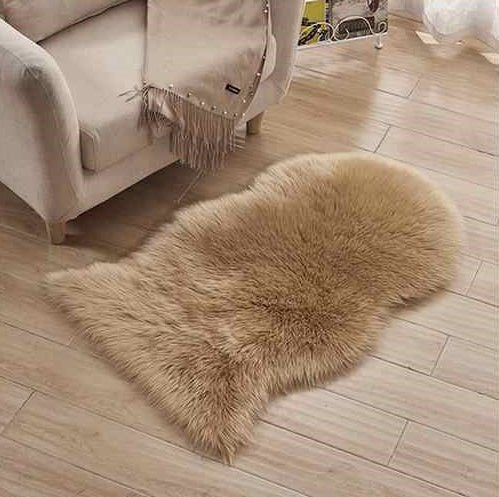 Eary Furry Rugs (2' x 3 ') | Home Décor | Waseeh Pakistan