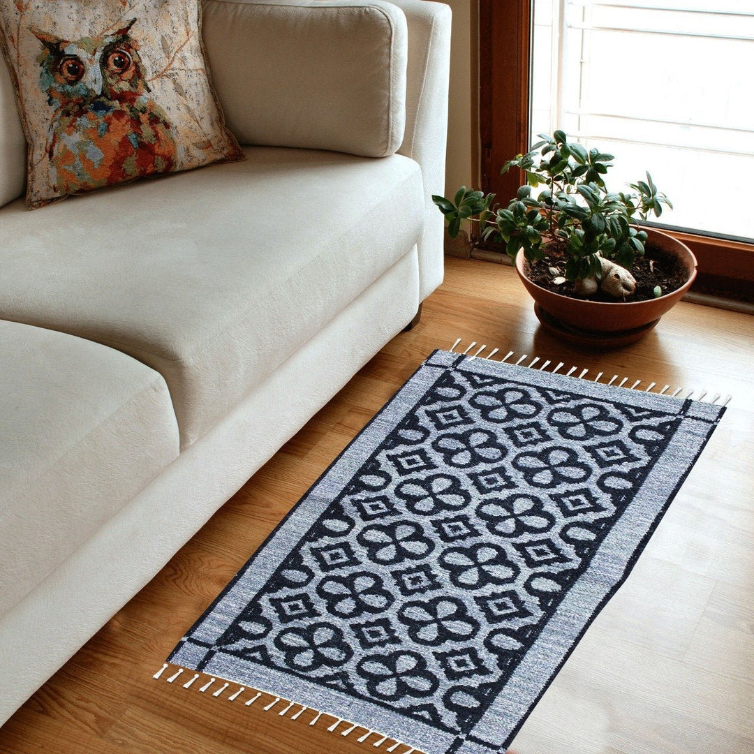 Floral - Hand-woven Woolen Rug - Double Seam - 2&