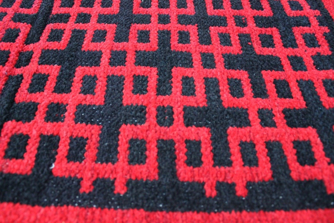 Geometric - Hand-woven Woolen Rug - Double Seam - Red and Black - 2' x 3' - waseeh.com