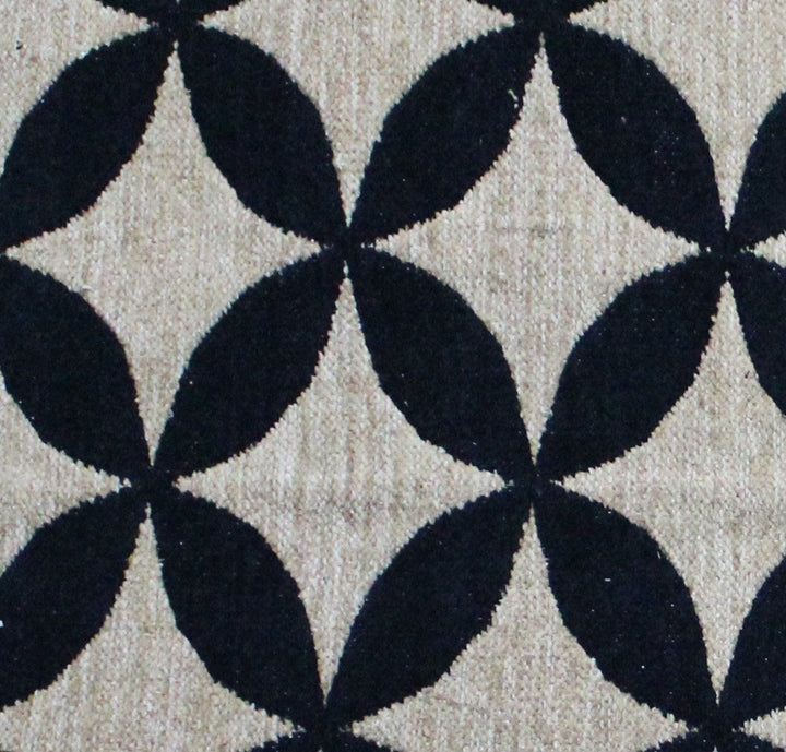 Geometric Floral - Hand-woven Woolen Rug - Double Seam - 4&