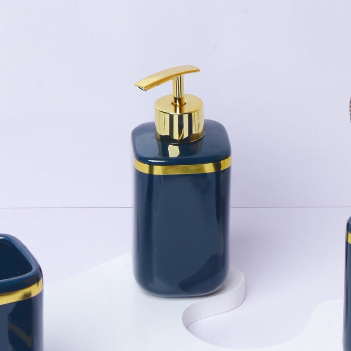 Golden Stripped Bathroom Set | Home Décor | Waseeh Pakistan