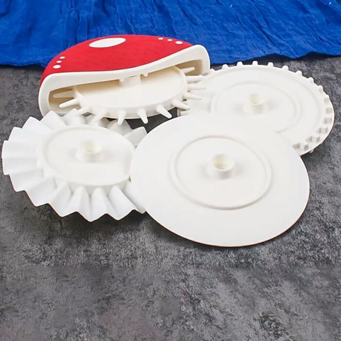 Grooved Wheel Pizza Knife | kitchen item | Waseeh Pakistan