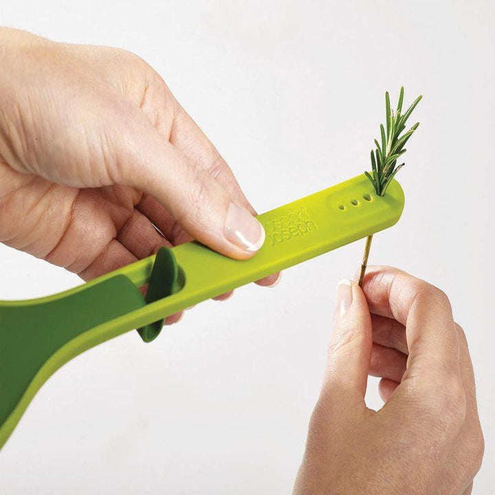 Gusto Spice and Herb Infuser Spoon | kitchen item | Waseeh Pakistan
