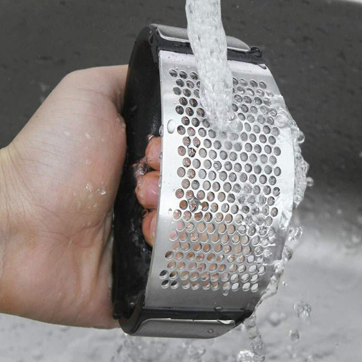 Hand Grip Garlic Press Crusher | kitchen item | Waseeh Pakistan