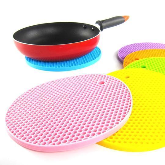 Heat Resistant Place Mats | kitchen item | Waseeh Pakistan