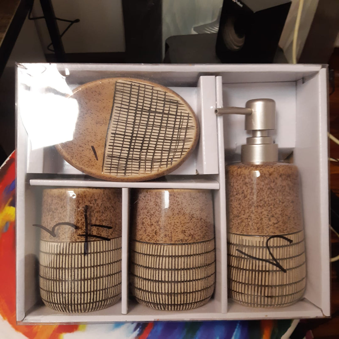 Laraine Show Bathroom Set | Home Décor | Waseeh Pakistan