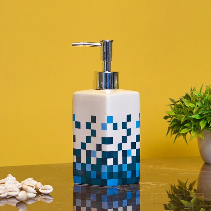 Lethel Printed Bathroom Set | Home Décor | Waseeh Pakistan
