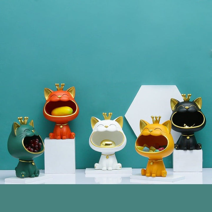 LOL Queen Cat Decor | Home Décor | Waseeh Pakistan