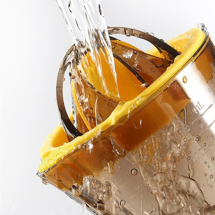 Manual Citrus Juicer with Built-in Measuring Cup | kitchen item | Waseeh Pakistan