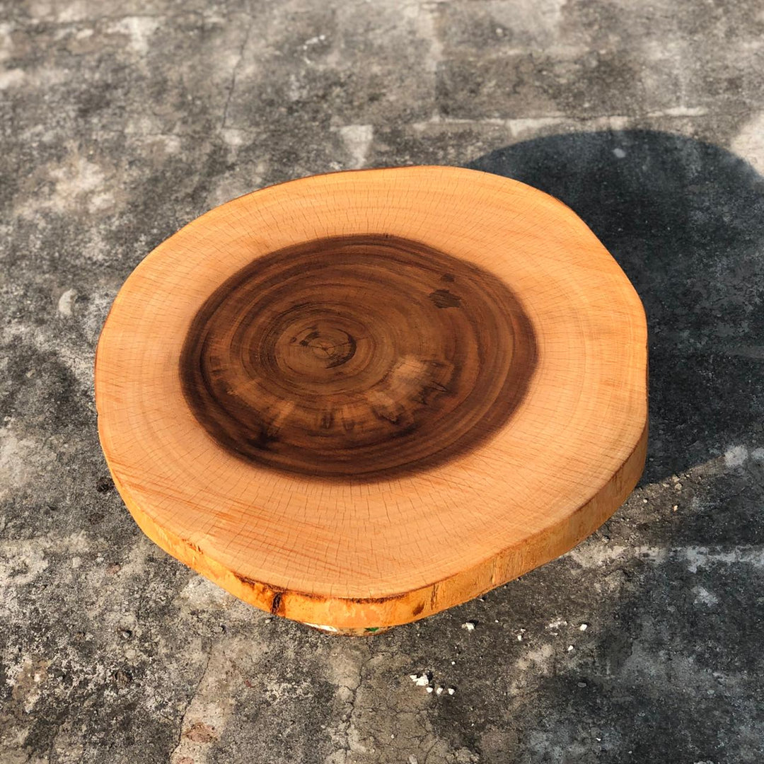 Natural Wooden Sliced Log | Not Sale FB | Waseeh Pakistan