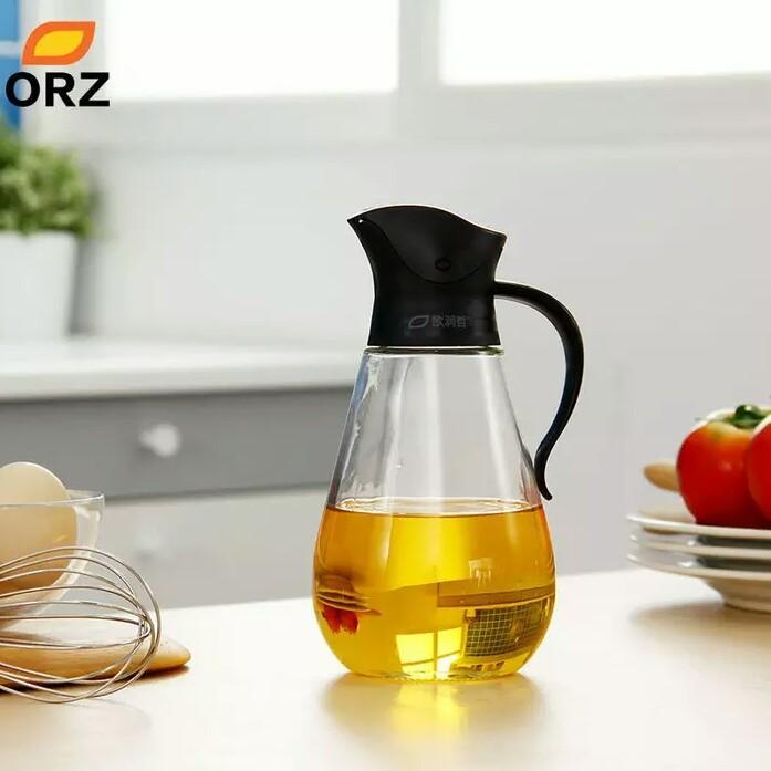 ORZ Oil Flip Jug | kitchen item | Waseeh Pakistan