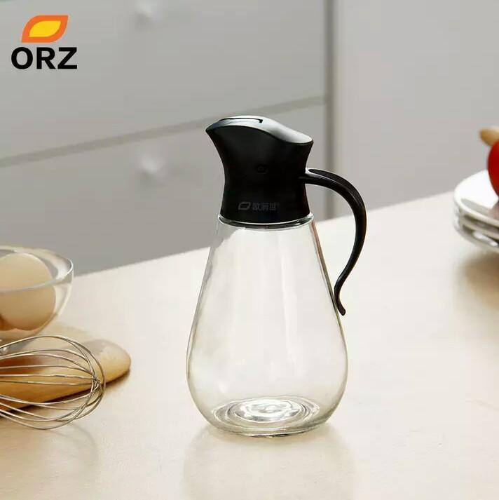 ORZ Oil Flip Jug | kitchen item | Waseeh Pakistan