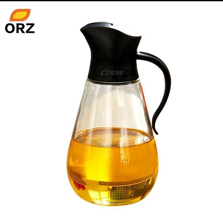 ORZ Oil Flip Jug | kitchen item | Waseeh Pakistan