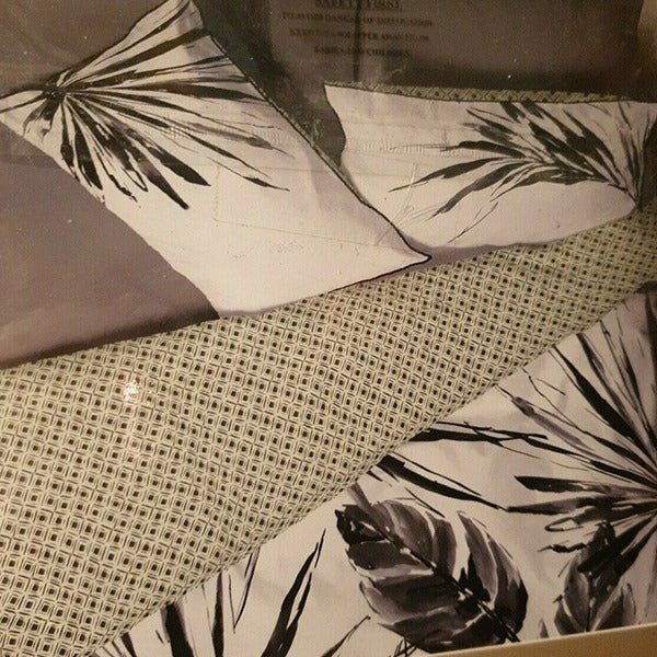 Palm Leaves Duvet Cover - 3pcs | Home Décor | Waseeh Pakistan