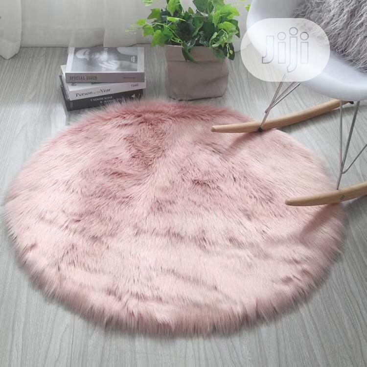 Round Furry Rugs (3 x 3&