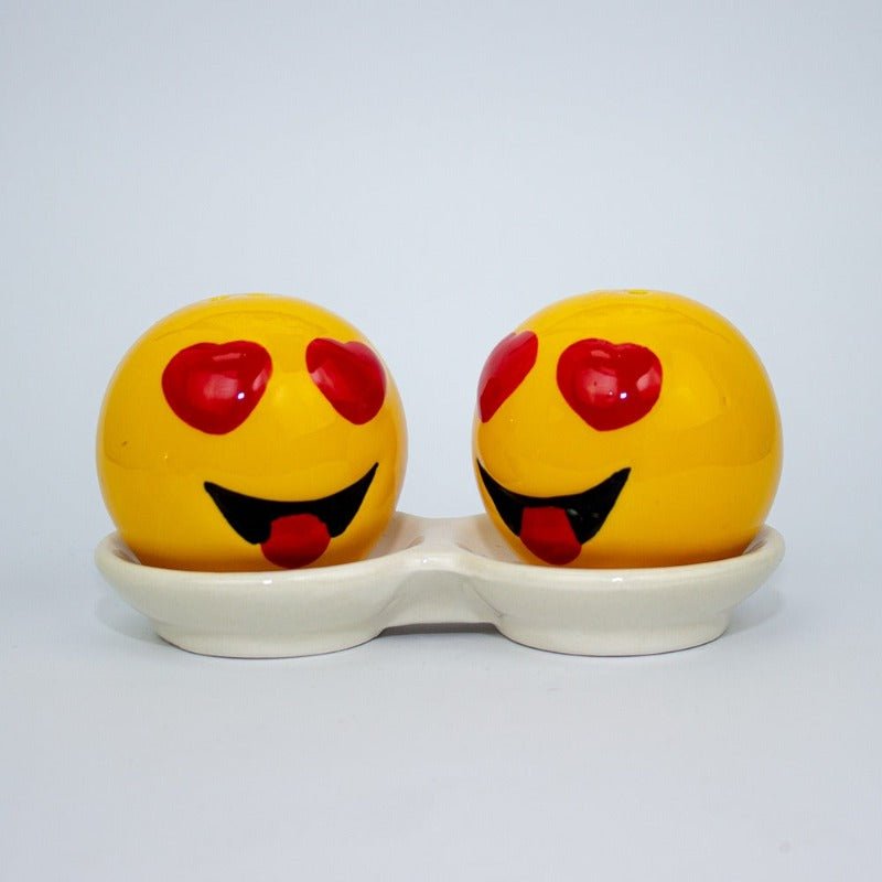 Salt and Pepper Set (Heart Eyes) | kitchen item | Waseeh Pakistan